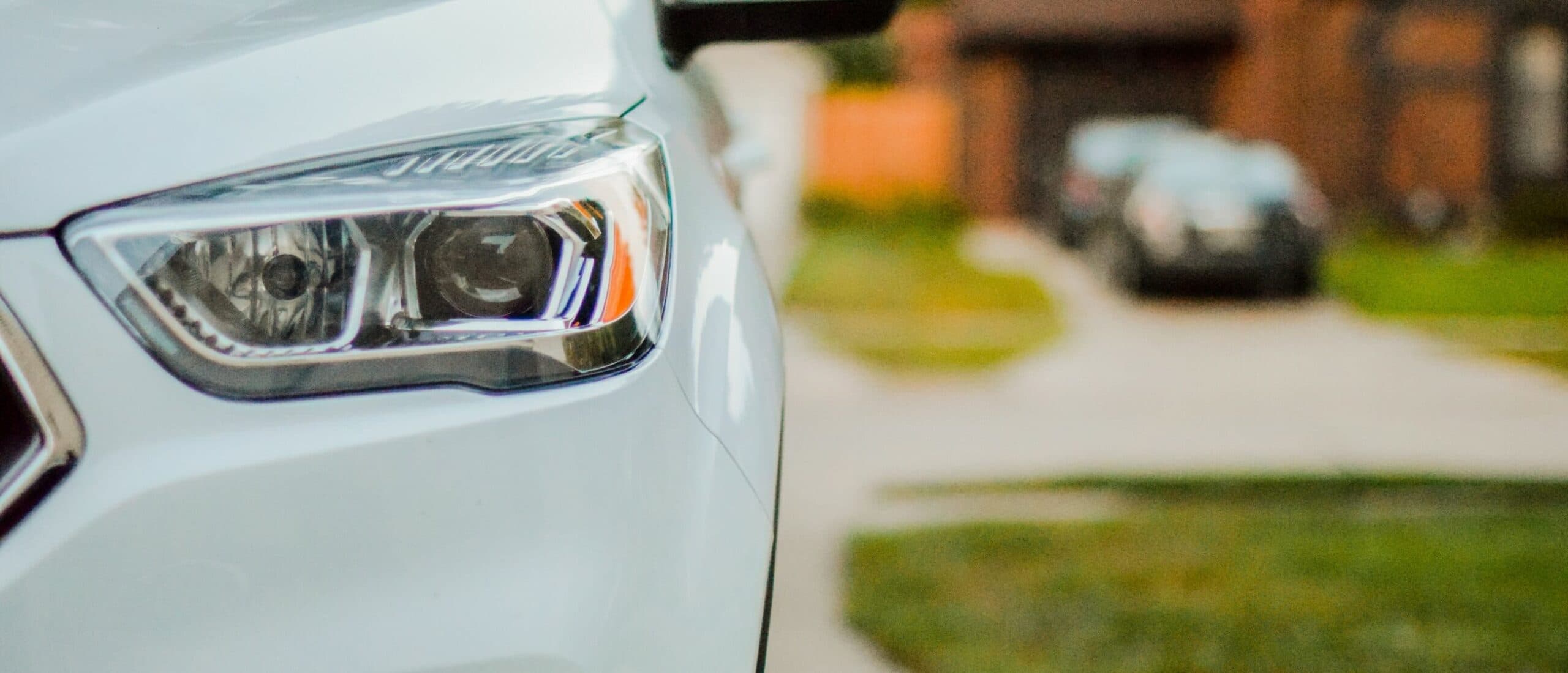 State Farm: offers the same products as other insurers, yet is distinctive in the eyes of consumers